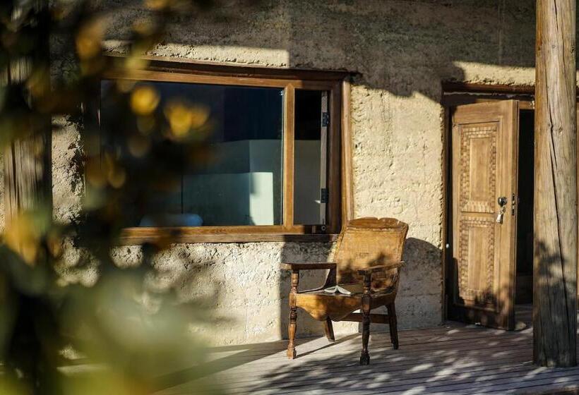 Sunyata Hotel. Deqin Meili