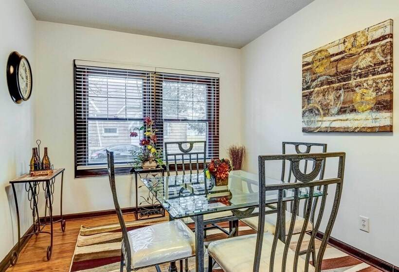 Idyllic Home Near Indianapolis Motor Speedway