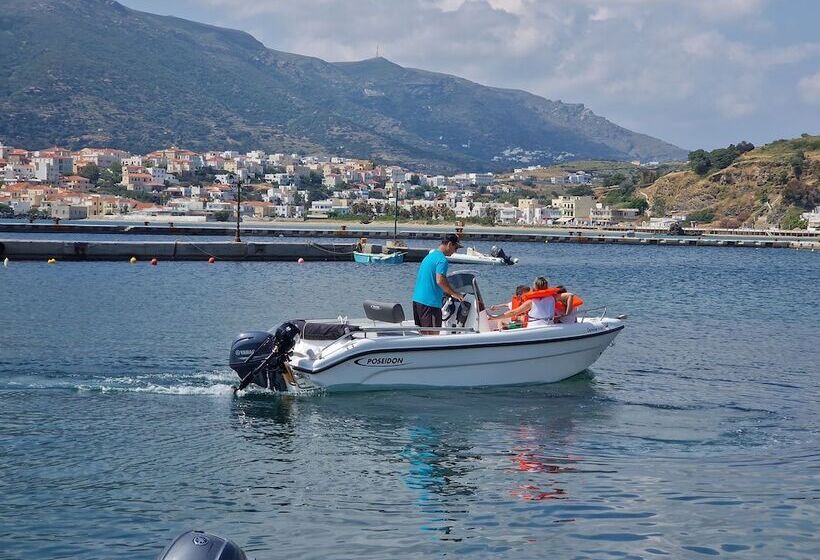 Karaoulanis Apartments