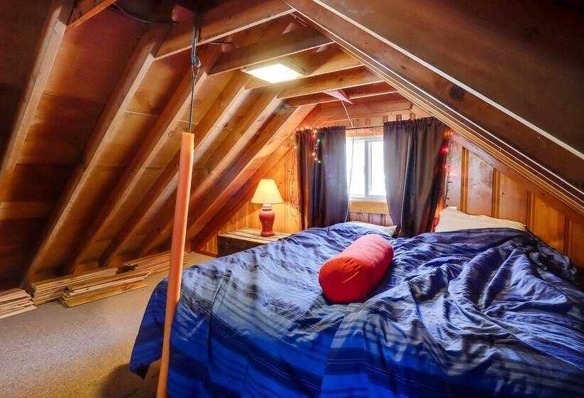 Lake Wallenpaupack Cabin W/ Boat Trailer Parking