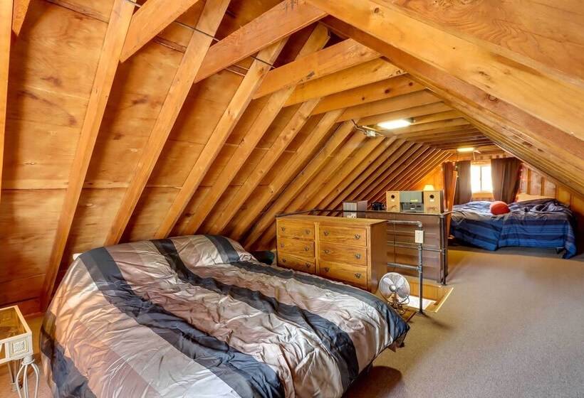 Lake Wallenpaupack Cabin W/ Boat Trailer Parking