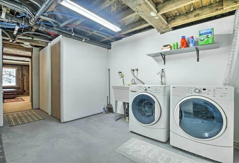 Lakefront Granby Escape W/ Private Dock & Kayaks!