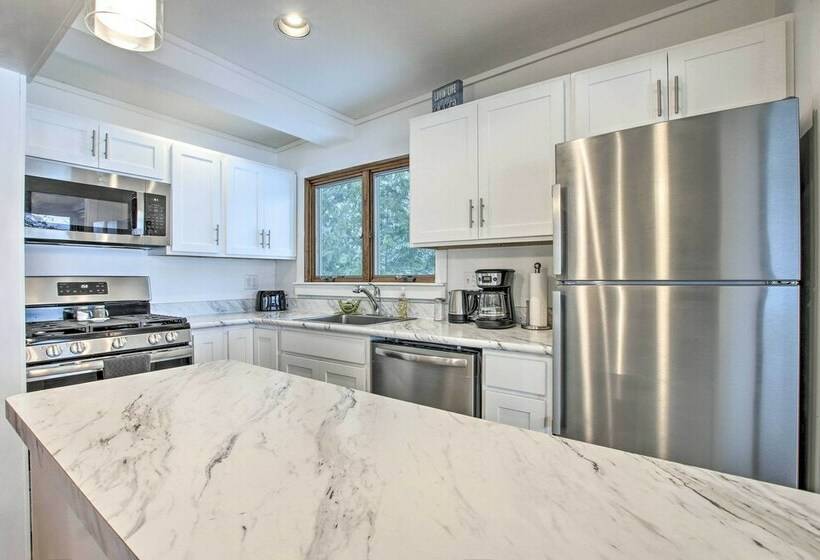 Lakefront Granby Escape W/ Private Dock & Kayaks!