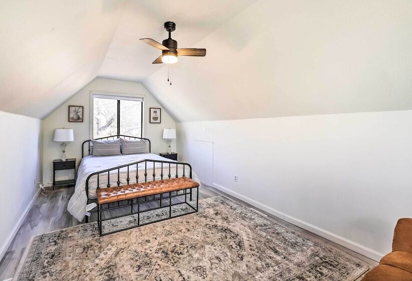 Dock & Pool Access: Lakefront Grove Home!