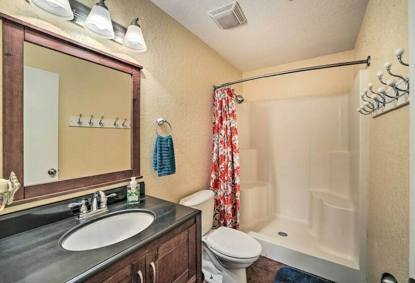 Lakefront Grove Retreat W/ Boat Dock & Lift!