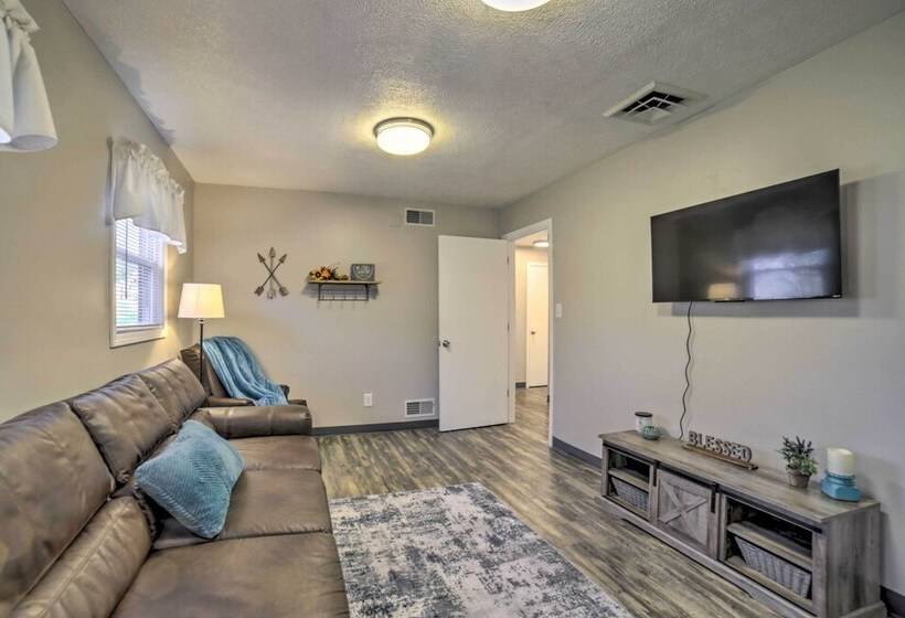 Near Mines & Meadows: Spacious Home W/ Game Room