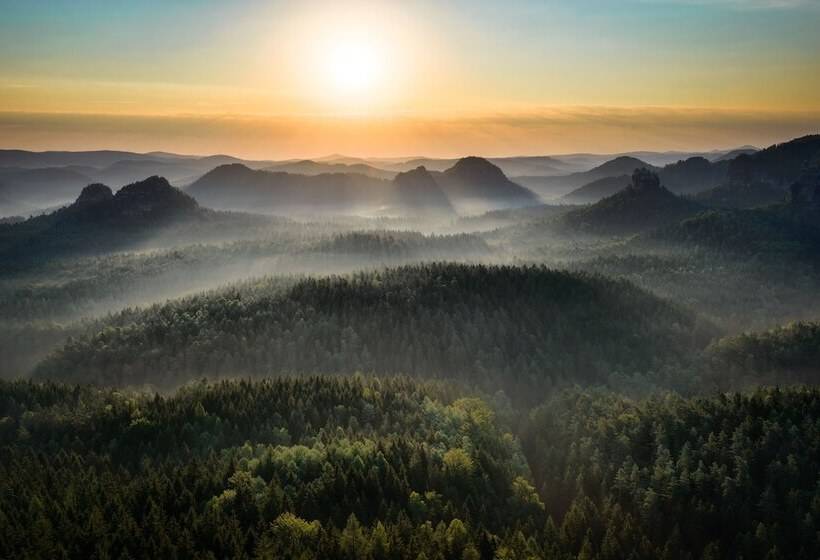 Logis Hotel Quartier 5, Sächsische Schweiz, Mit Restaurant, Café & Bar