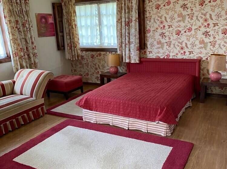 Lovely 6 Bed Cottage In Barcelos   Vila Cova