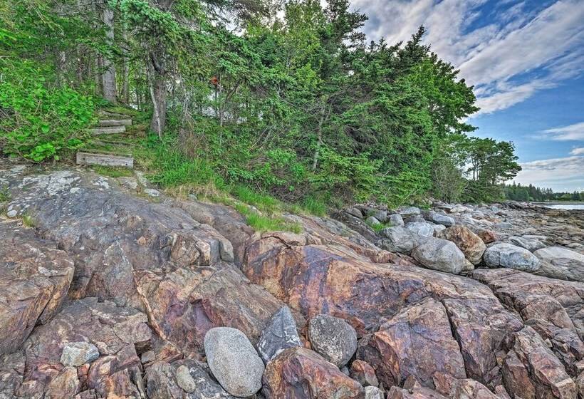 Lovely Waterfront Owls Head Home W/ Own Beach