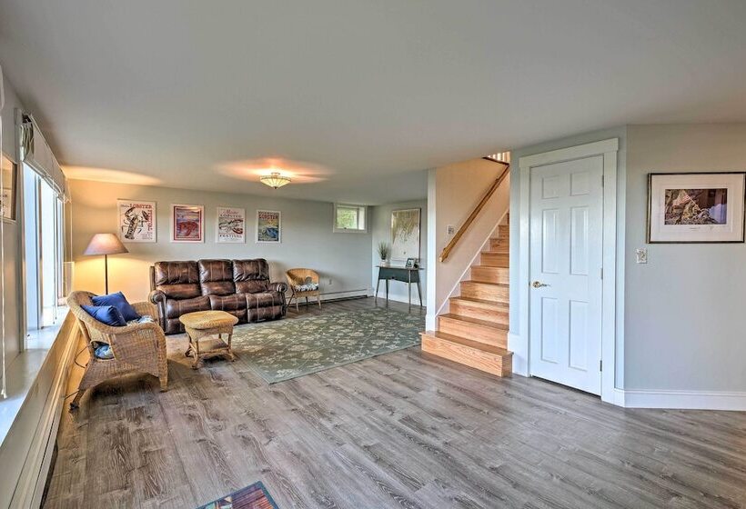 Lovely Waterfront Owls Head Home W/ Own Beach