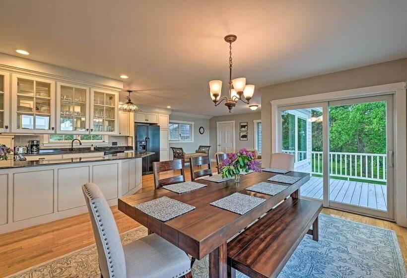 Lovely Waterfront Owls Head Home W/ Own Beach