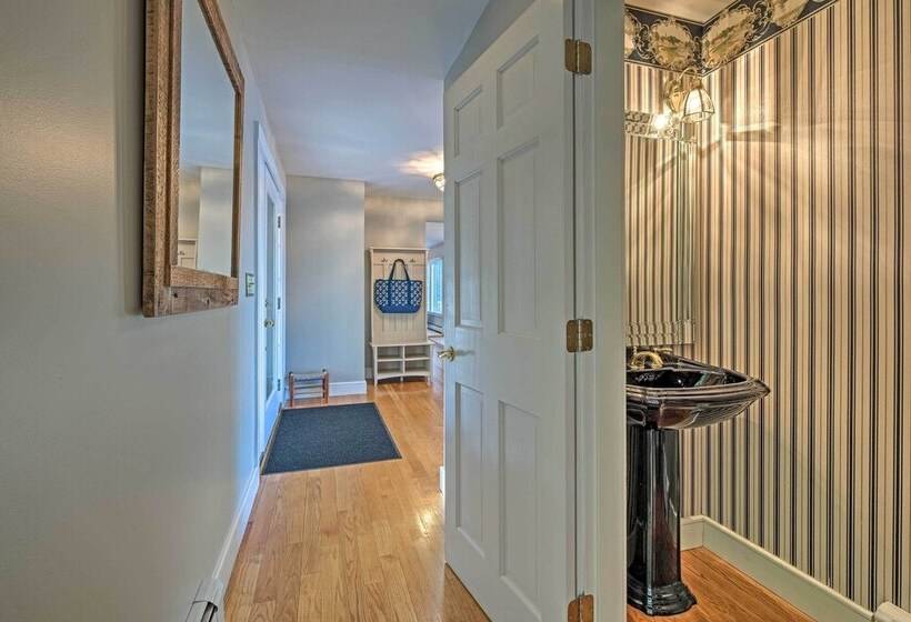 Lovely Waterfront Owls Head Home W/ Own Beach