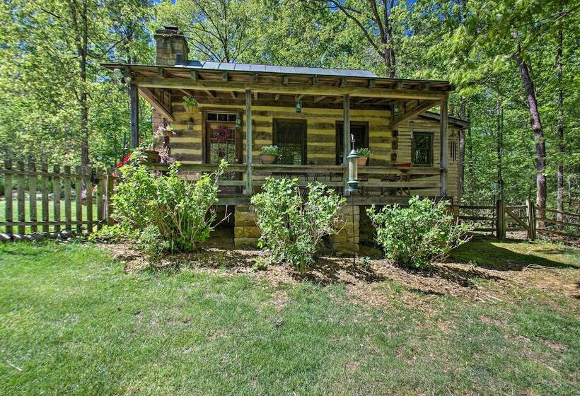 Numerous On Site Trails: Earlysville Wooded Cabin