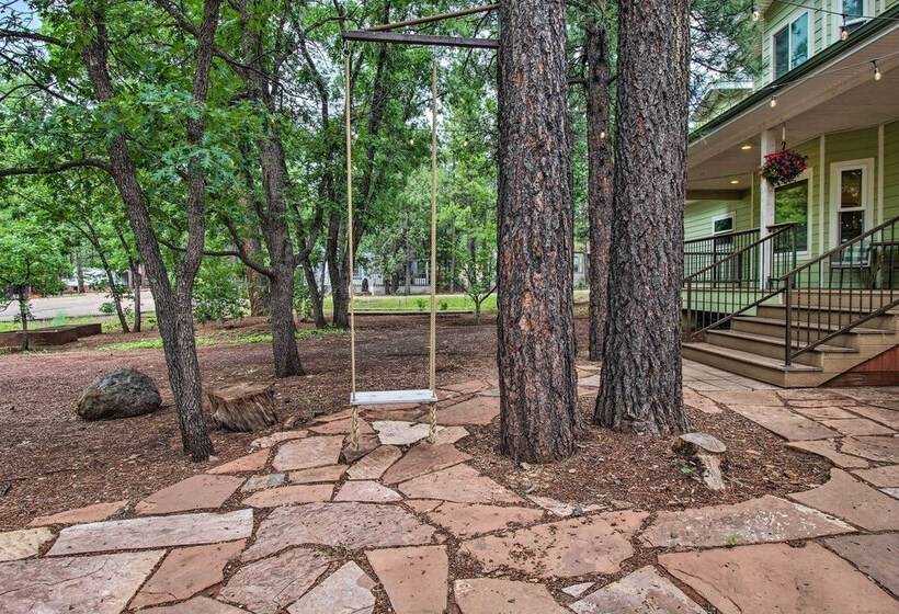 2 Mi To Lake: Marvelous Pinetop Home W/ Fireplaces