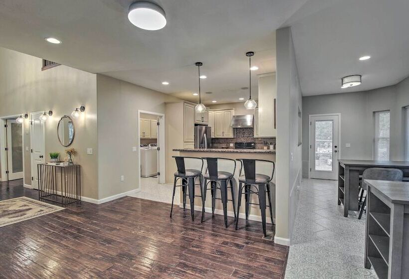 2 Mi To Lake: Marvelous Pinetop Home W/ Fireplaces