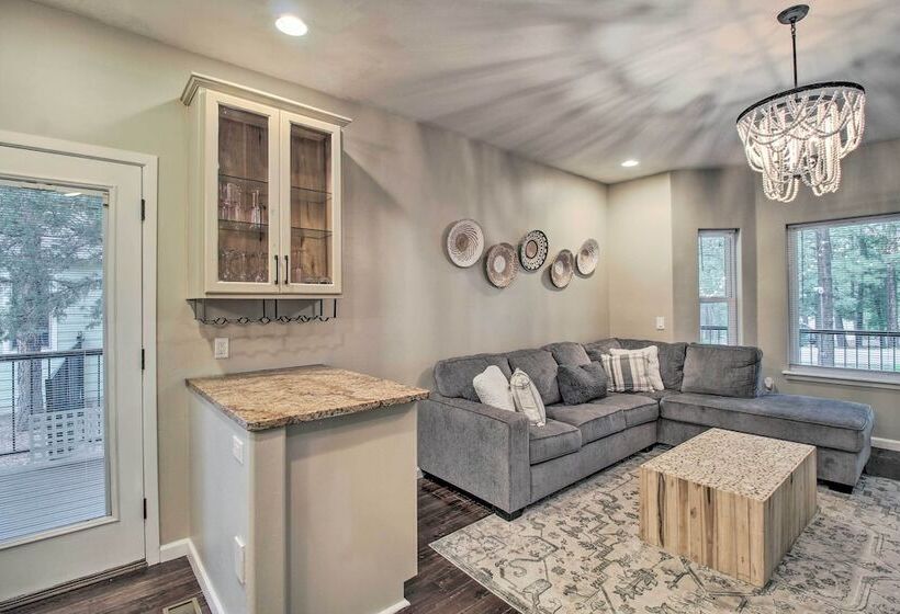 2 Mi To Lake: Marvelous Pinetop Home W/ Fireplaces