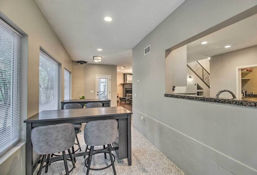 2 Mi To Lake: Marvelous Pinetop Home W/ Fireplaces