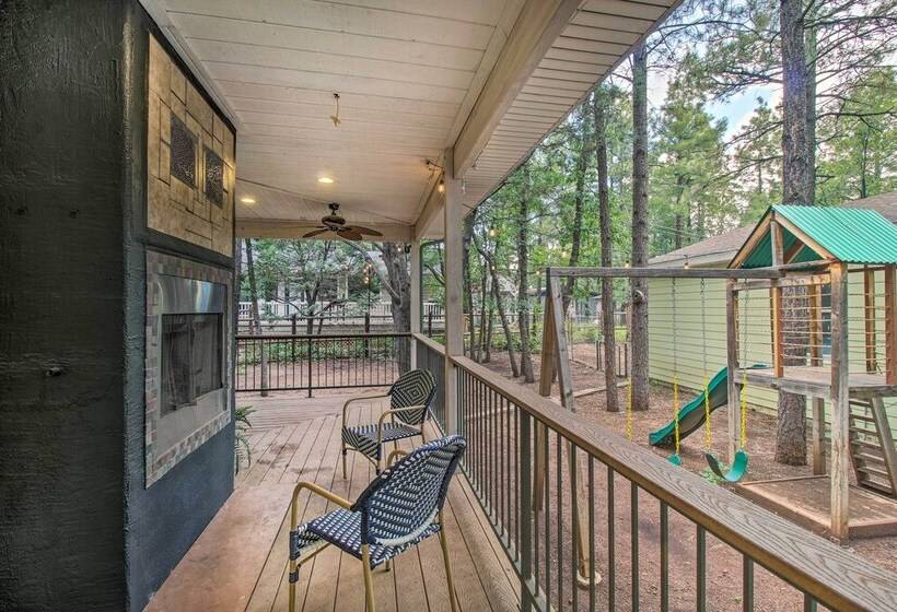 2 Mi To Lake: Marvelous Pinetop Home W/ Fireplaces