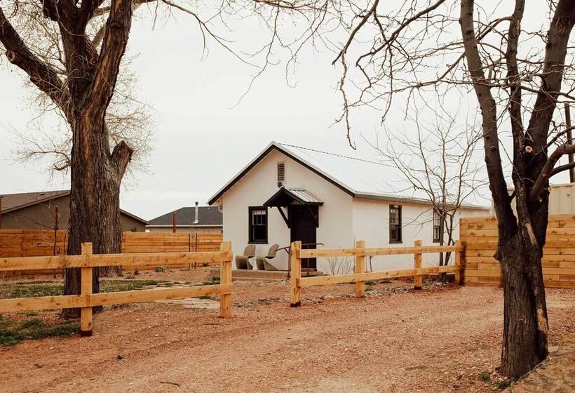 Modern Kanab Cottage W/ View < 1 Mi To Hiking!