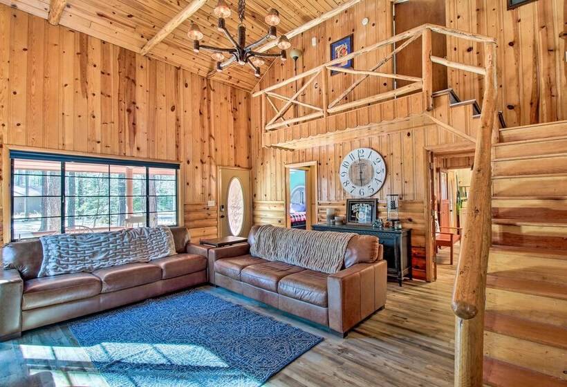 Furnished Patio & Fire Pit: Pinetop Cabin!