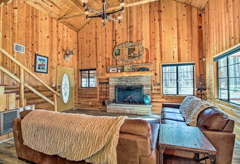 Furnished Patio & Fire Pit: Pinetop Cabin!