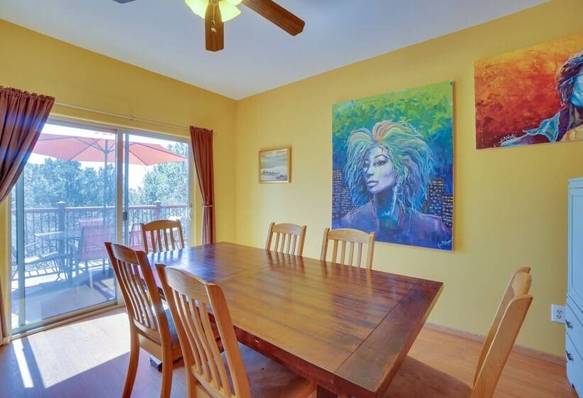 Monument House   Breweries, Hiking & Museums!