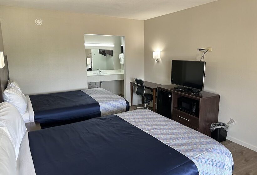 فندق على الطريق Oakwood Inn