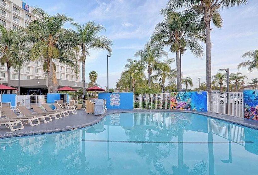 Мотель Suites Los Angeles Ca Los Angeles Lax