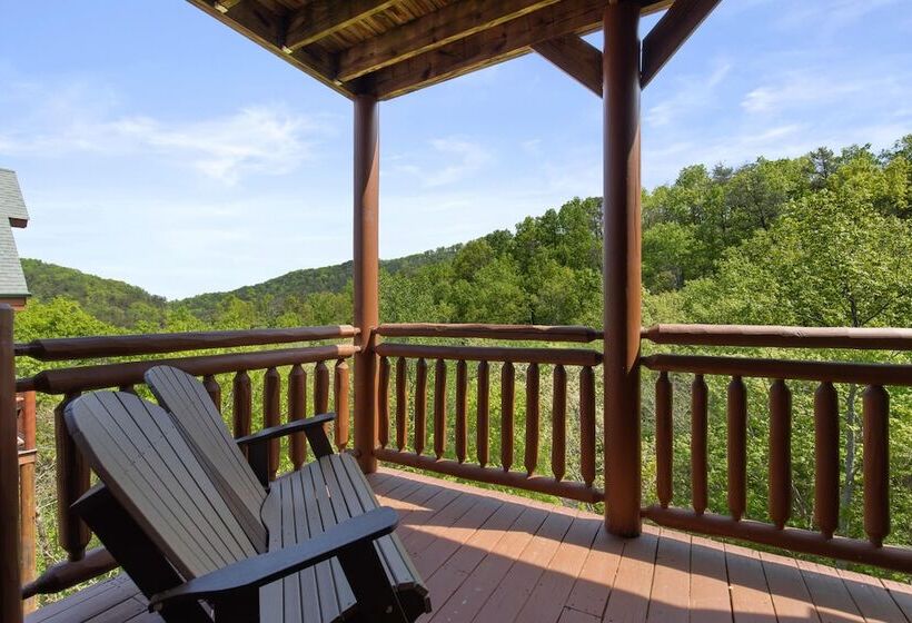 Mountain Theatre Lodge