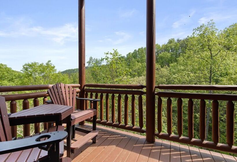 Mountain Theatre Lodge