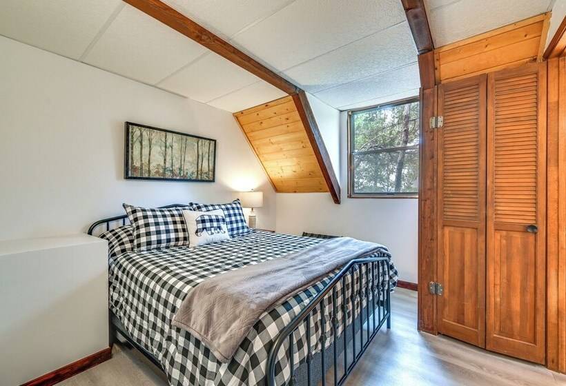 Munds Park A Frame Cabin W/ Deck & Grill