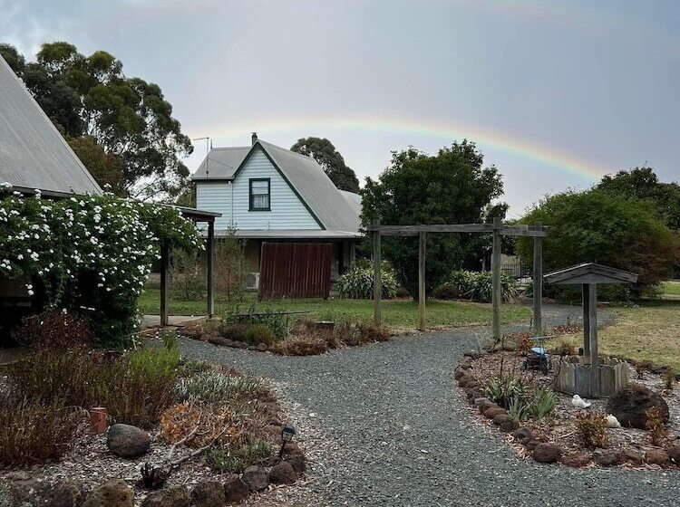 Murray River Spa Retreat