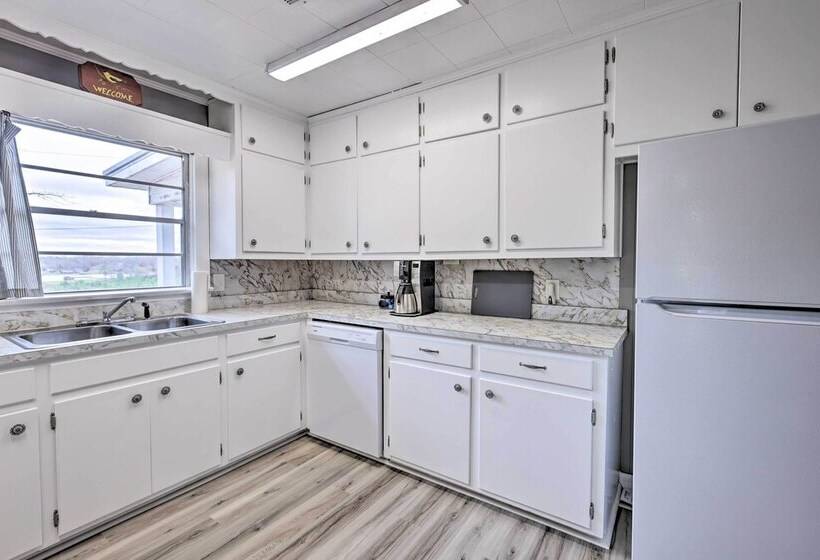 Charming Gadsden Home W/ Golf Course Views!