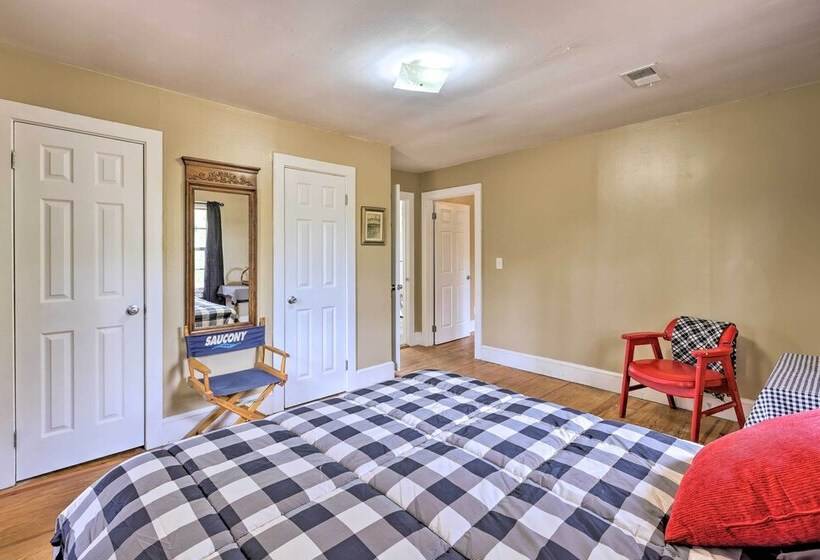 Charming Gadsden Home W/ Golf Course Views!