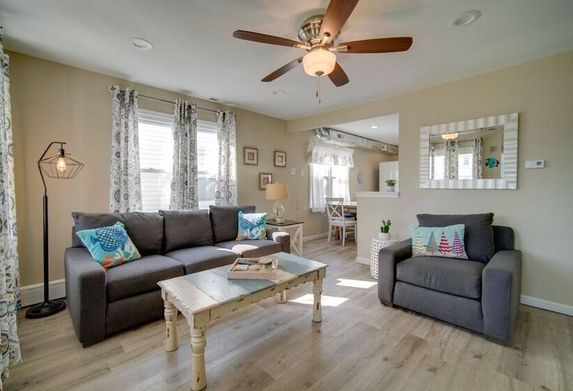 North Wildwood Vacation Rental: 4 Blocks To Beach