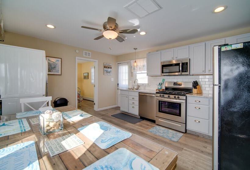 North Wildwood Vacation Rental: 4 Blocks To Beach