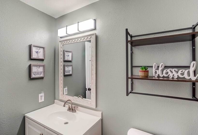 Northern Bliss  House W/ Mountain Views!