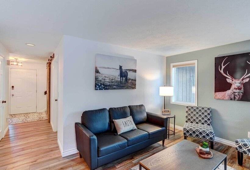 Northern Bliss  House W/ Mountain Views!