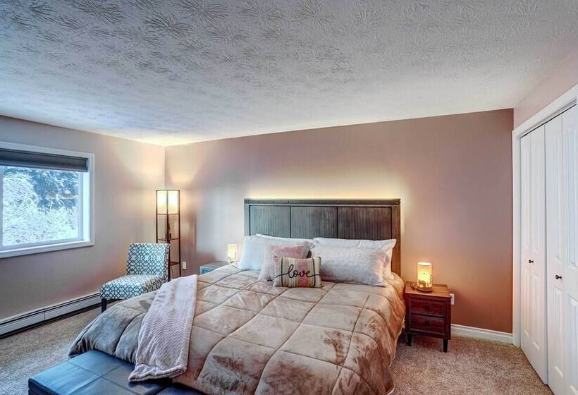 Northern Bliss  House W/ Mountain Views!