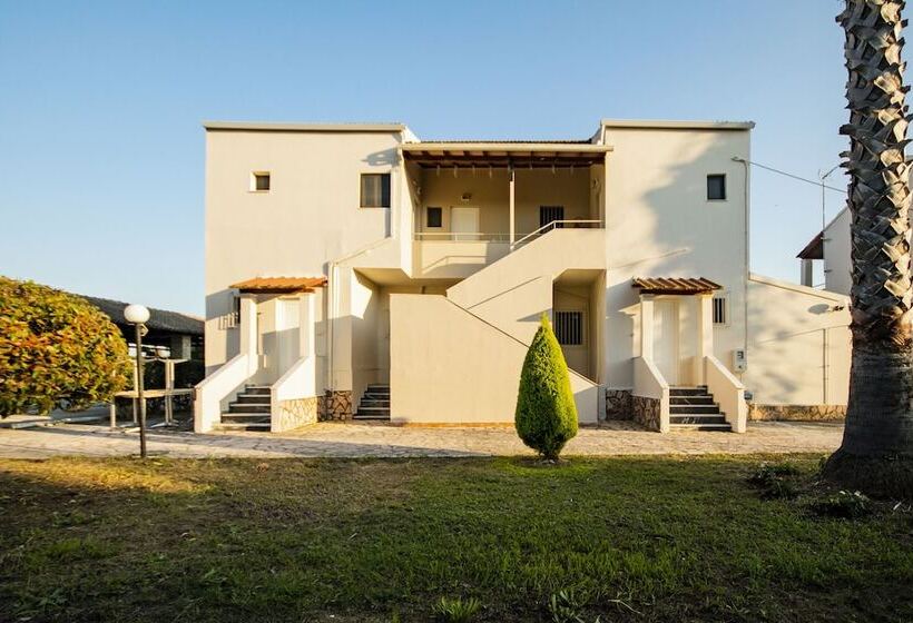 Parakladi Seaside Retreat