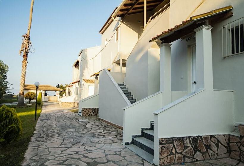 Parakladi Seaside Retreat