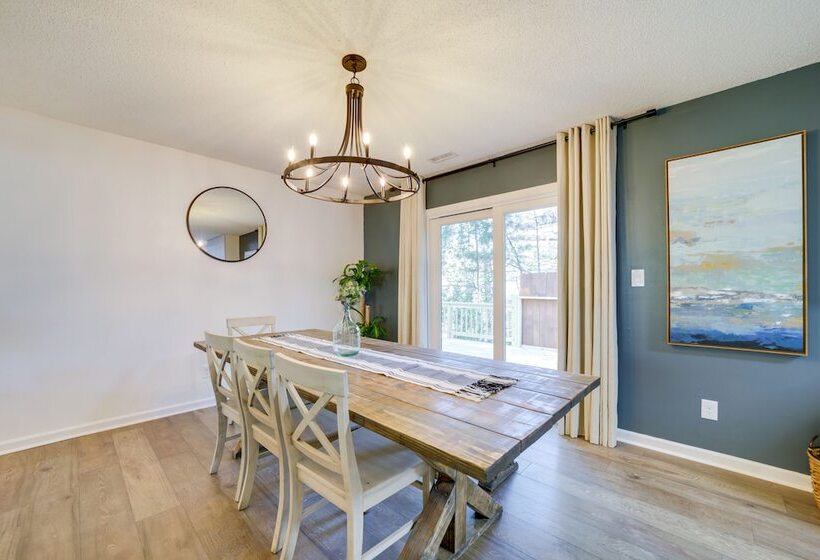 Peaceful Candler Cabin W/ Private Hot Tub!