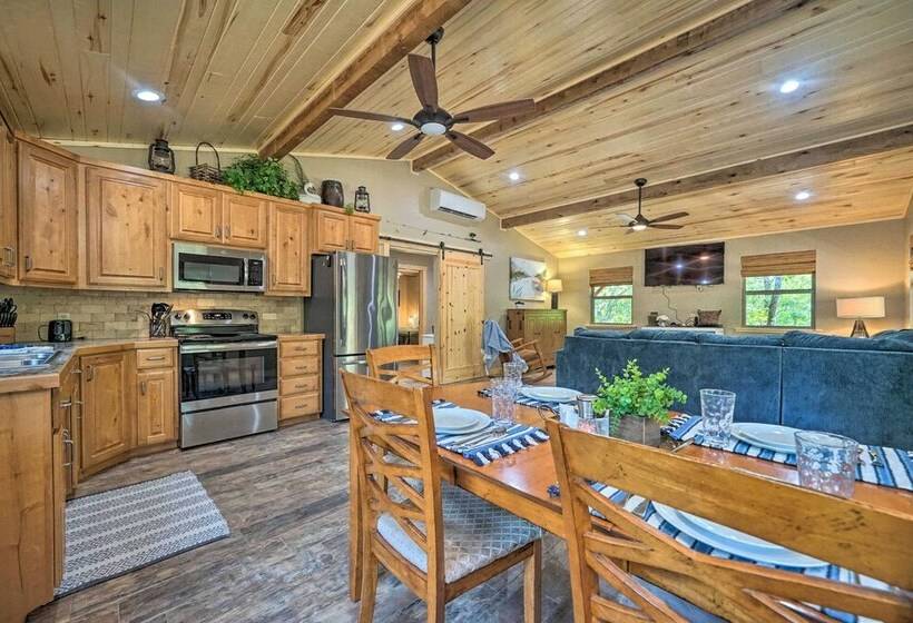 Peaceful Clayton Cabin  Walk To Sardis Lake!