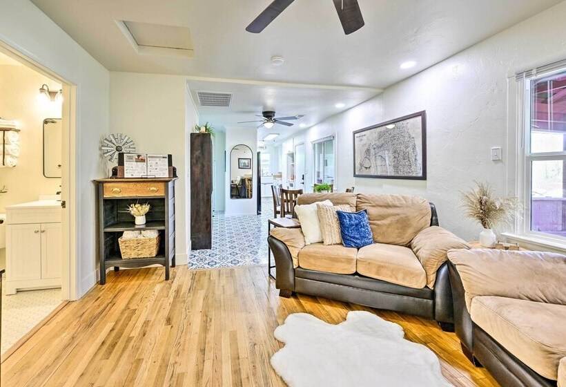 Peaceful Ranch Home W/ Sierra Nevada Views