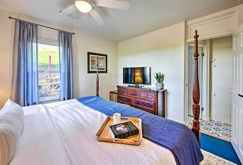 Peaceful Ranch Home W/ Sierra Nevada Views