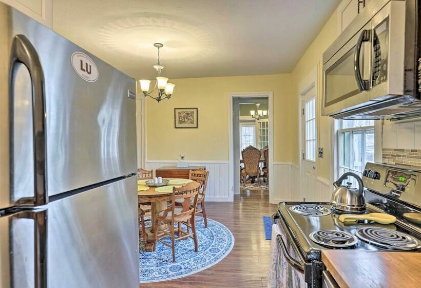 Victorian Home In Penn Yan ~ 1 Mi To Keuka Lake!