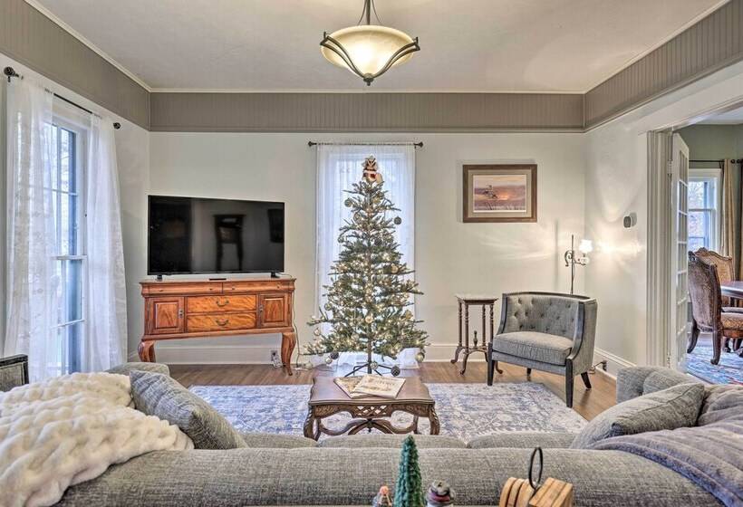 Victorian Home In Penn Yan ~ 1 Mi To Keuka Lake!