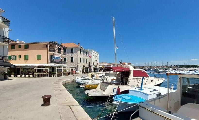 بنسيون Refresh Boutique Suites   Central Point