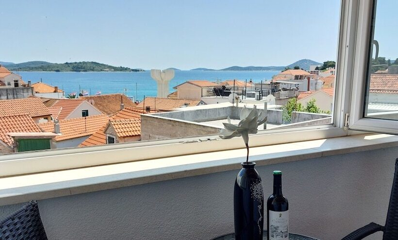 بنسيون Refresh Boutique Suites   Central Point