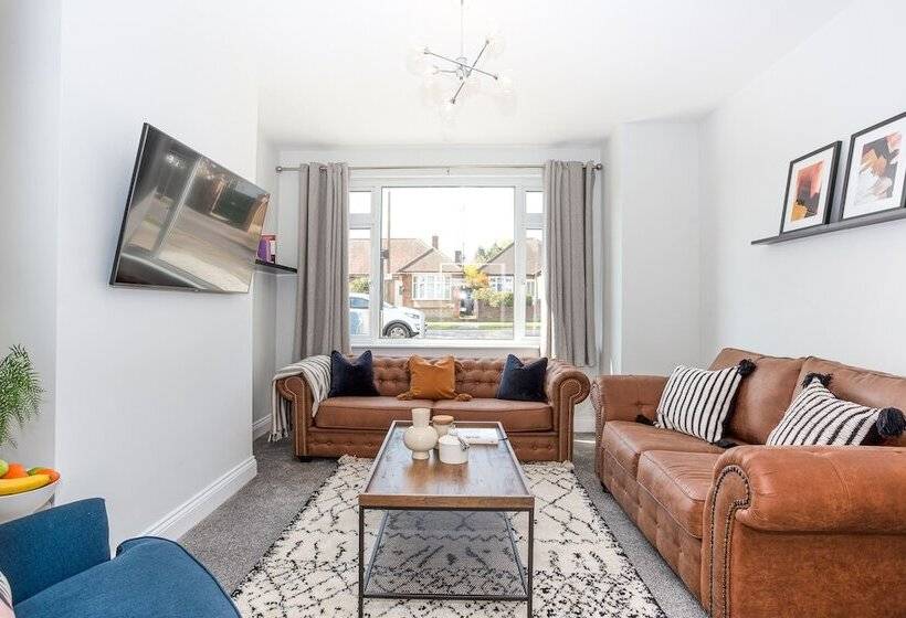 بنسيون The Carlton By Sorted Stay